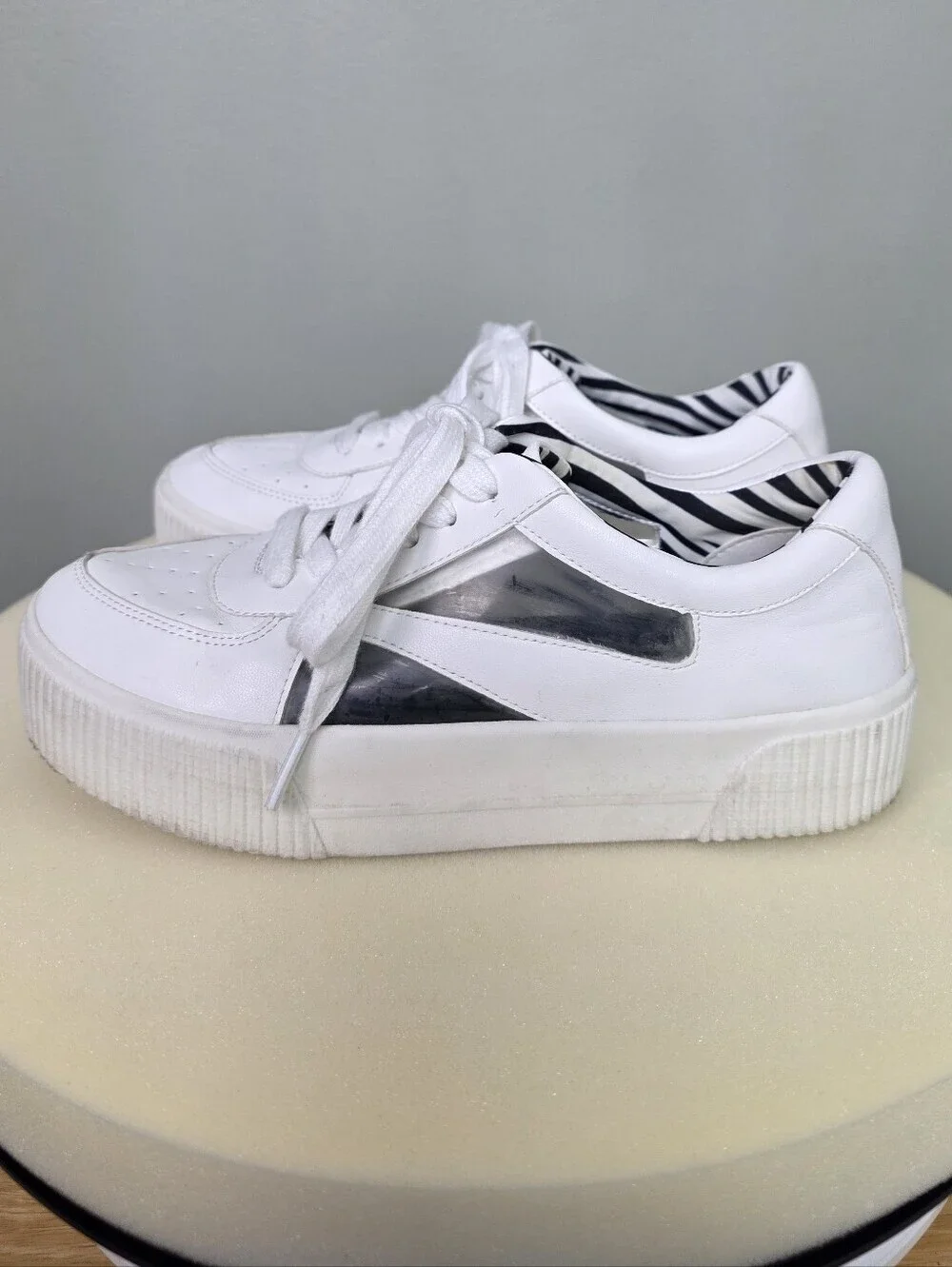 Mix No. 6 Emmalyn Clear Panel Platform Flatform Sneakers White Size 7.5 M - EUC!